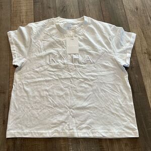 KYHA women’s shirt size M